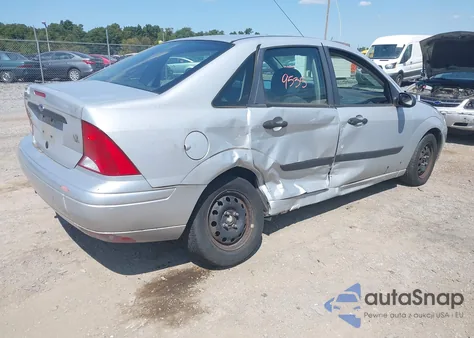 2000 Ford Focus Lx z USA, uszkodzony, nr VIN 1FAFP33P8YW335263